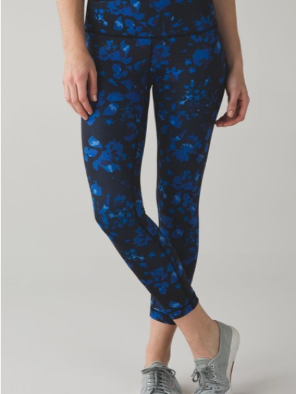 EUC lululemon athletica High Times full on Luxtreme Leggings Size 4